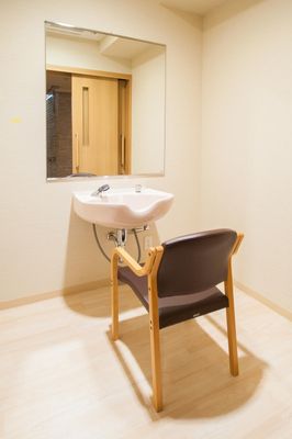 シンプルな洗面台