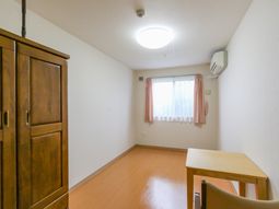 居室の照明と窓