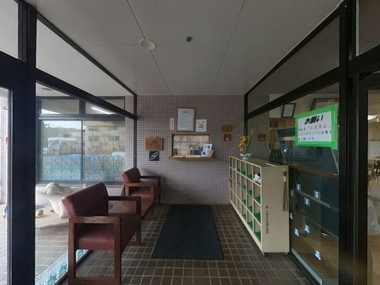 落ち着いた雰囲気の入口