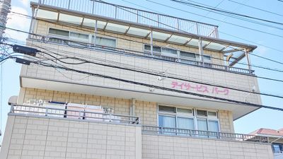 3階建ての外観
