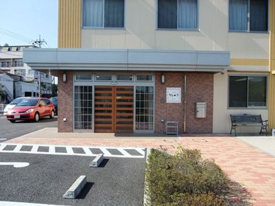 入り口と車両エリア