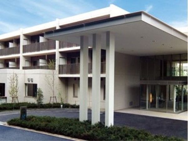 モダンな建物のエントランス