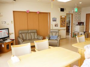 温もりのあるラウンジ空間