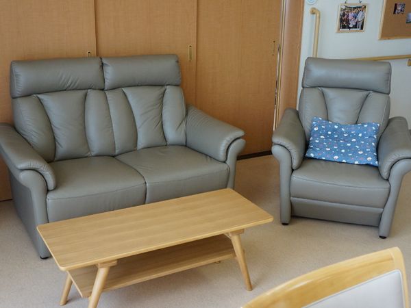 快適な居室の家具セット