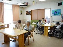 快適な居間の様子