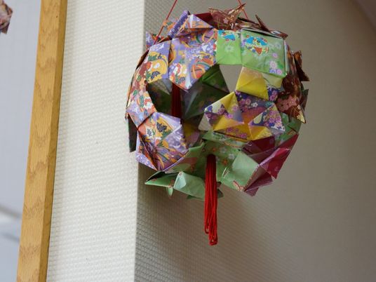 折り鶴の飾り手作り