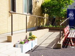 花壇付き階段の外観