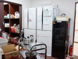 キッチン用品整然と配置