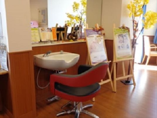 美容室の設備と椅子