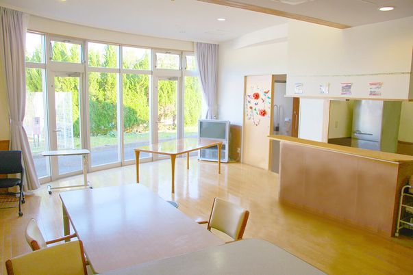 自然光が降り注ぐリビング