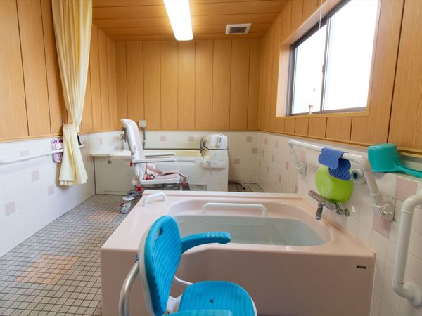 バリアフリー浴室施設