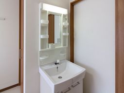 清潔な洗面所の一角