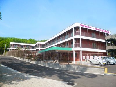 緑豊かな外観