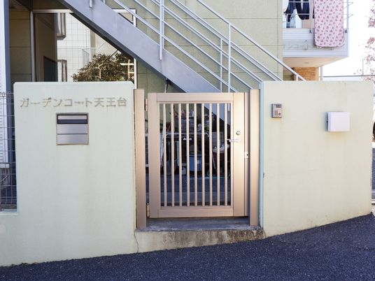 明るいエントランス