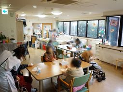 デイルームの活動風景