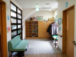 廊下と物品棚