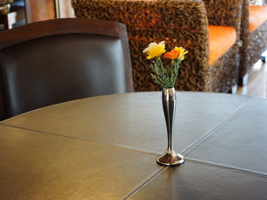 エレガントな花の飾り付け