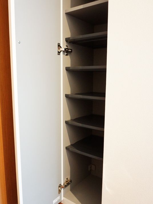 整理しやすいスタッフ用棚