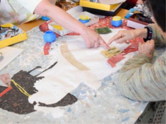 多目的室での手作業活動