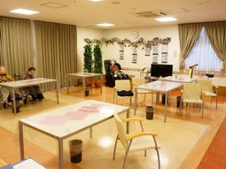 和やかな日常の食堂