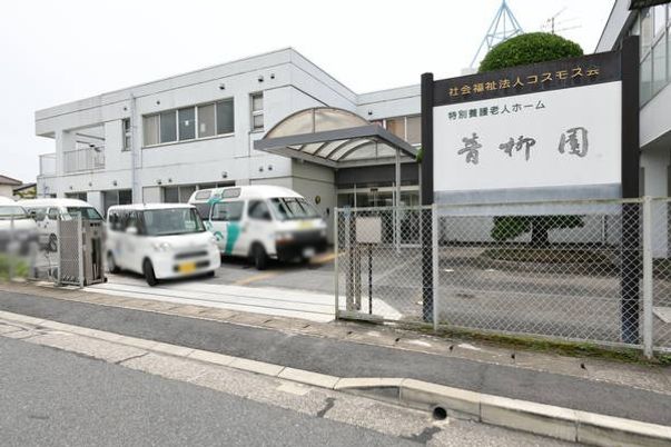 建物の正面