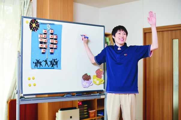 説明をするスタッフ