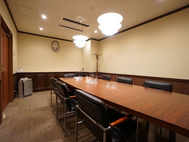 スタッフの休息に適した空間 多目的室 心地よい休憩をとるための多目的室で、職員同士のコミュニケーションもはかれます。