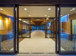 清潔な通路の風景