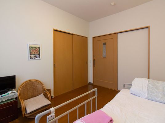 広々とした明るい居室