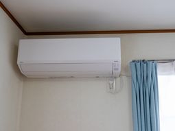 室内のエアコン