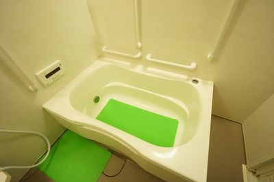 バリアフリー浴室設備