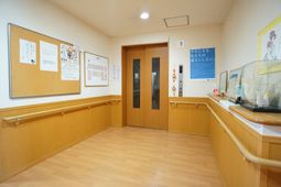 廊下と掲示物