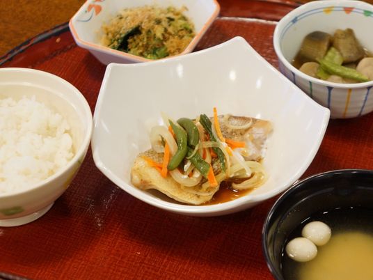 和風の手作り食事セット