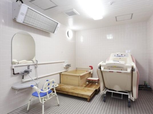 バリアフリー対応の浴室