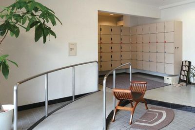 リラックスできるラウンジ風景