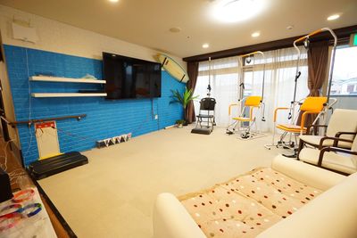 トレーニング機器のある部屋