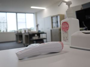 衛生用品のある機能訓練室  