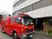 消防車と建物の外観  
