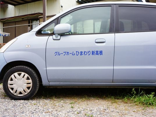 福祉用送迎車両側面