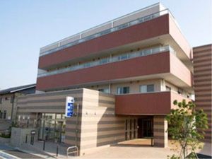 現代的な建物のエントランス