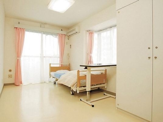 明るい個室居室