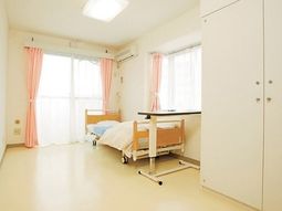 明るい個室空間