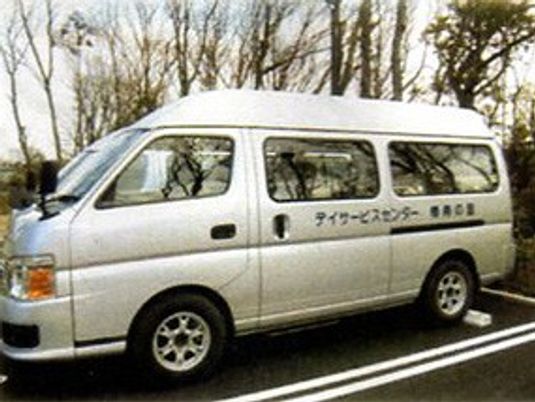 送迎車の外観  