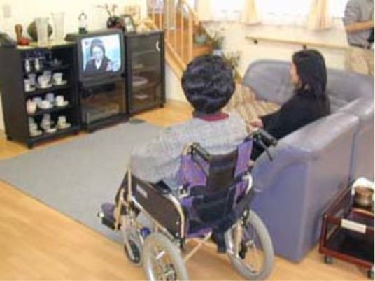 共有リビングでリラックス