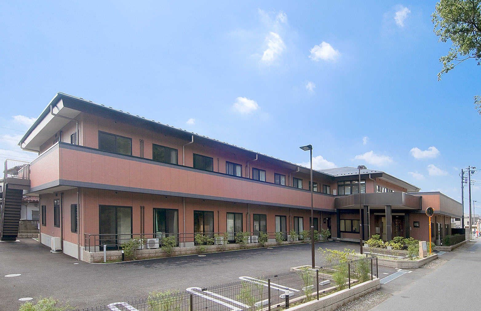 あずみ苑グランデ柳沢の外観