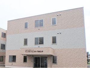 建物の正面外観