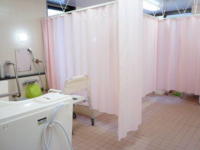 清潔な浴室設備