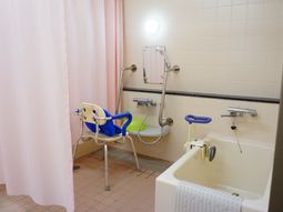 バリアフリー浴室設備