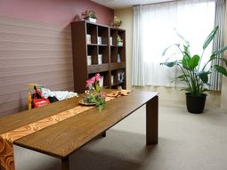 落ち着いた雰囲気の居室