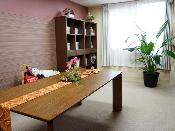 落ち着いた雰囲気の居室